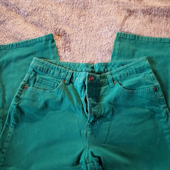 Basic Edition capris - Picture 2 of 3